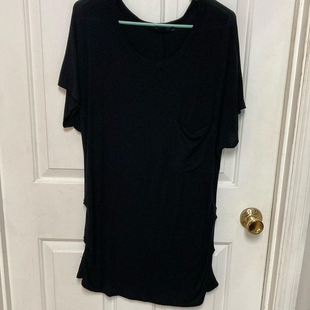 3/$20…bundle and save …
Ladies long tshirt 1x black